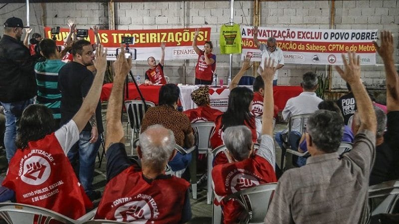 Metroviários decidem voltar ao trabalho em São Paulo