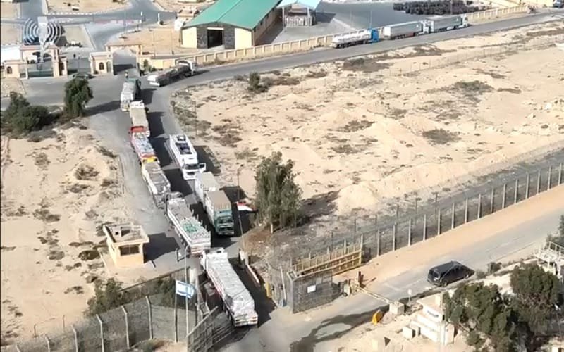 Faixa de Gaza caminhões ajuda humanitária Misto Brasil