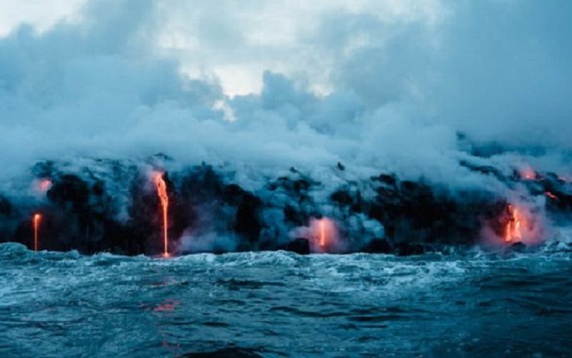 Vulcão subaquático Iwo Jima Japão Misto Brasil