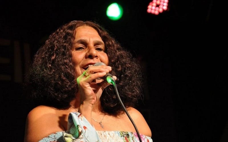 Cantora Nanci Araújo DF Misto Brasília