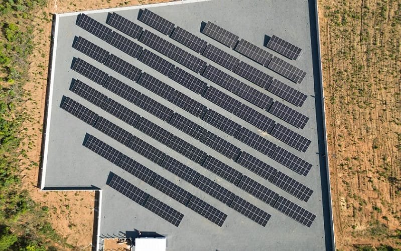 Parque de energia solar Caldas Novas Goiás Misto Brasil
