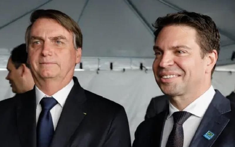 Alexandre Ramagem e Jair Bolsonaro Misto Brasil