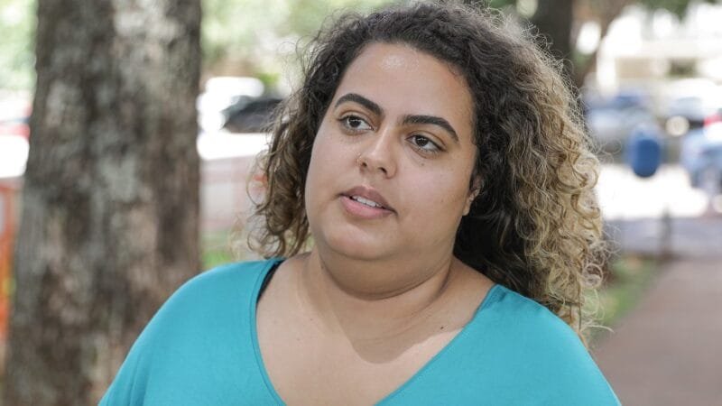 Ana Rita Sant´Anna mora na 402 Norte e diz que a poda de árvores é importante para manter a segurança das pessoas/Tony Oliveira/Agência Brasília