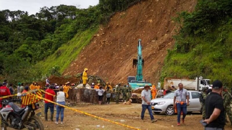 Deslizamento de terra sepultou 50 pessoas na Colômbia
