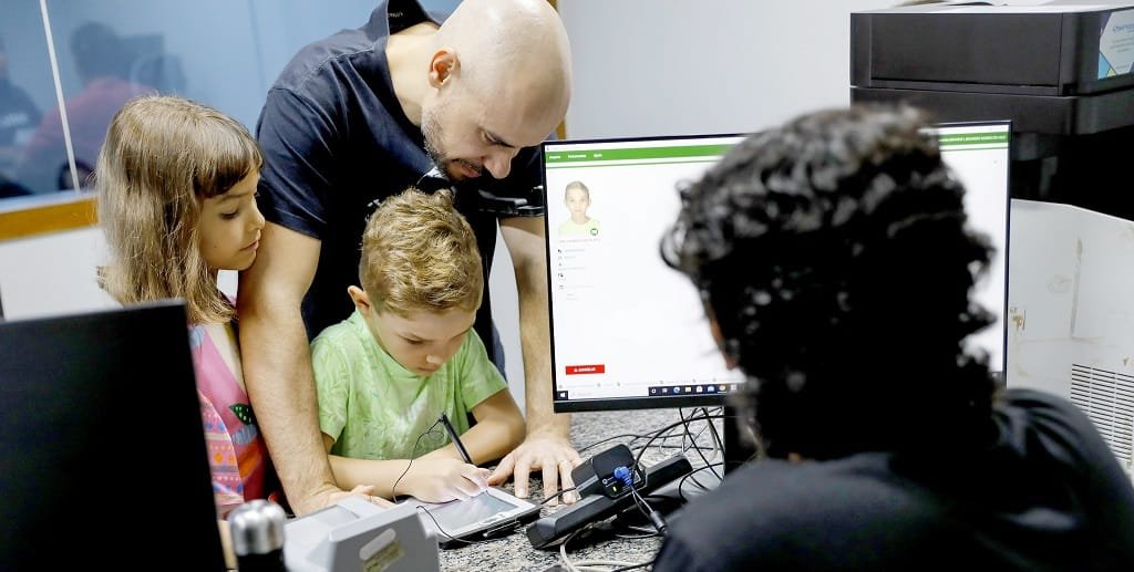 Identidade digital posto de biometria DF Misto Brasil
