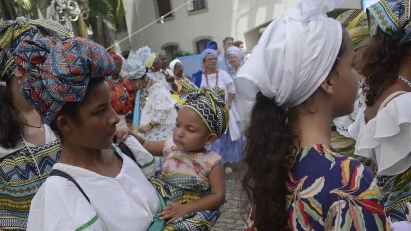 Famílias participam do Festival Àgbàdo, que celebra o milho sagrade Oxóssi, nos jardins do Museu da República/Fernando Frazão/Agência Brasil