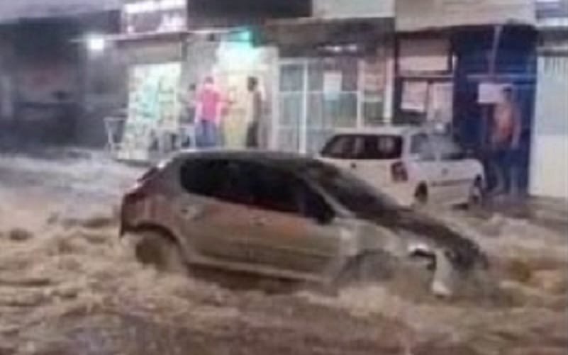 Asa Norte alagamentos carro Misto Brasil