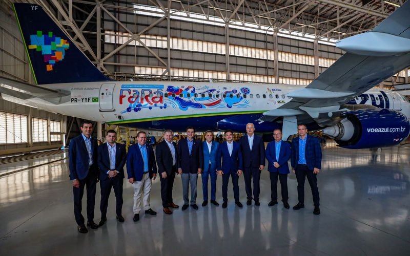 Azul avião plotado governador Hélder Barbalho