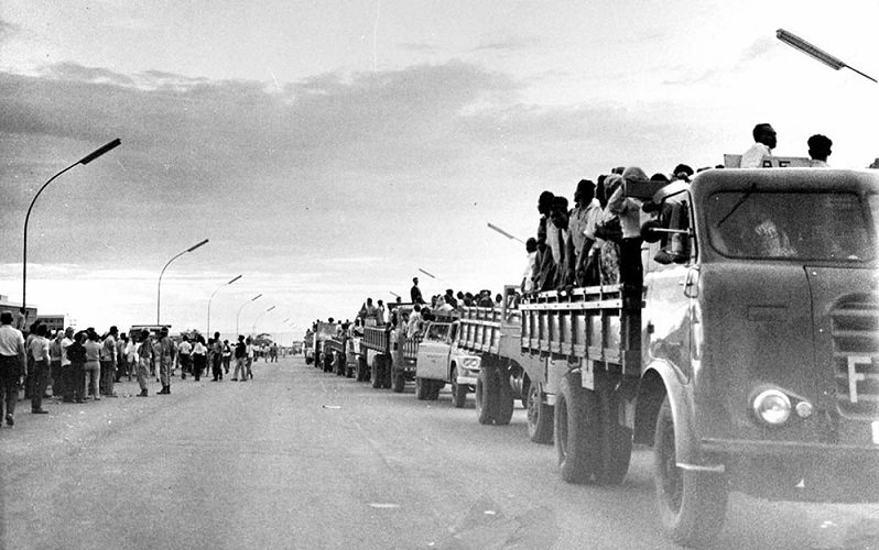 Brasília história trabalhadores e caminhões Misto Brasil