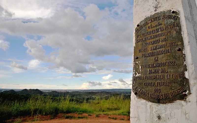 Pedra fundamental de Brasília na matéria A pedra fundamental de Brasília