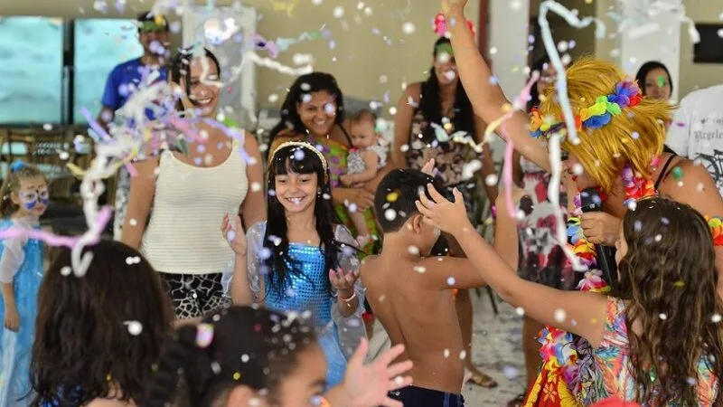 Programação carnavalesca do Sesc para comerciários começa neste sábado