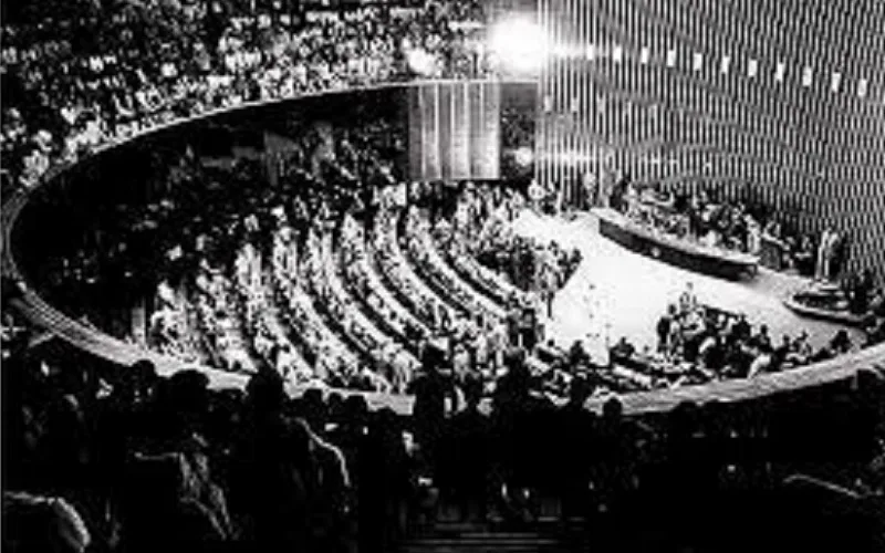 Diretas Já na matéria Em 25 de abril de 1984, rádios e TVs censuradas