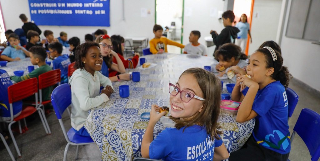 Estudante pode solicitar mudança de escola até o dia 14