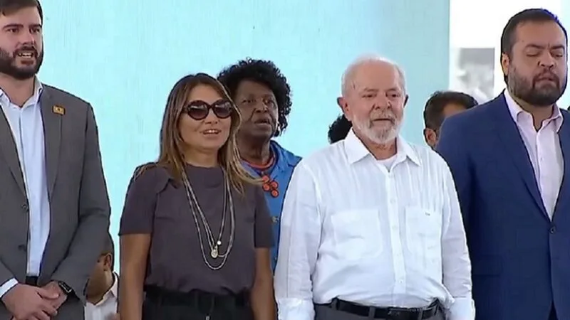 Lula da Silva volta a lembrar Bolsonaro: “Maluco que governou este país”