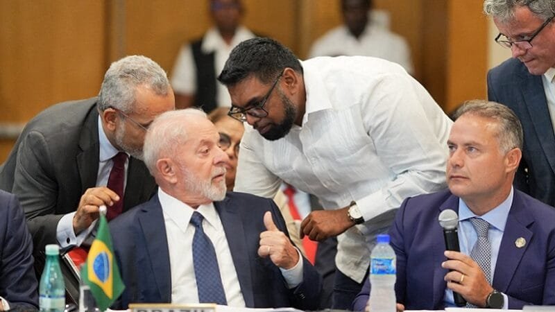 Lula da Silva fala em ampliar integração com a Guiana