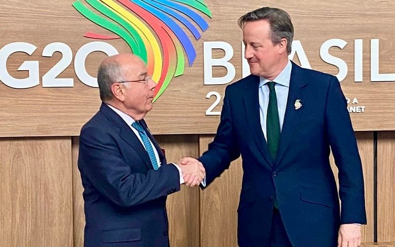 Mauro Vieira e David Cameron da Inglaterra Misto Brasil