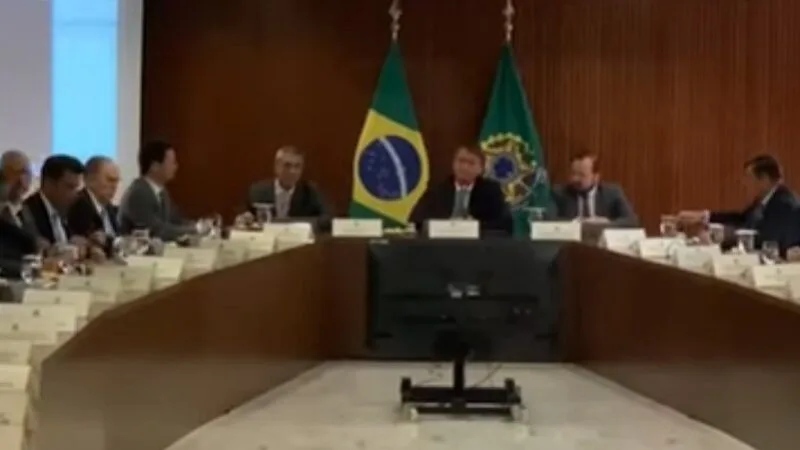 Durante reunião com Bolsonaro, ministro disse que o TSE era inimigo militar