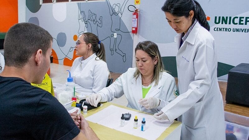 Centro universitário oferece atendimento gratuito em diversas áreas