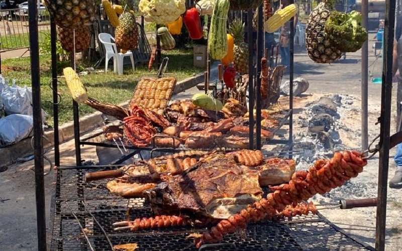 Comida carne churrasco