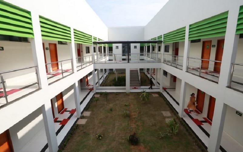 Instituto de educação e tecnologia prédio Misto Brasil