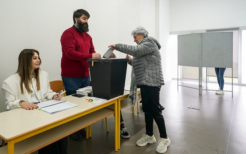 Portugal eleições Parlamento Misto Brasil