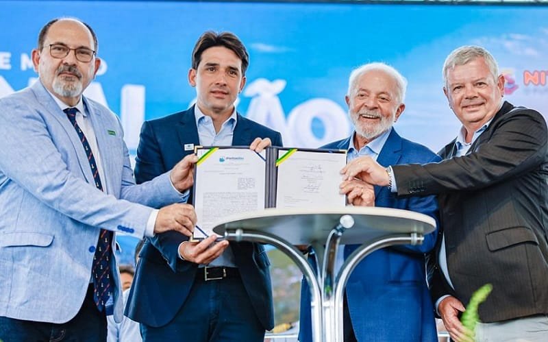 Lula da Silva e o ministro Sílvio Costa Folho autoriza dragagem do porto de Niteroi Misto Brasil
