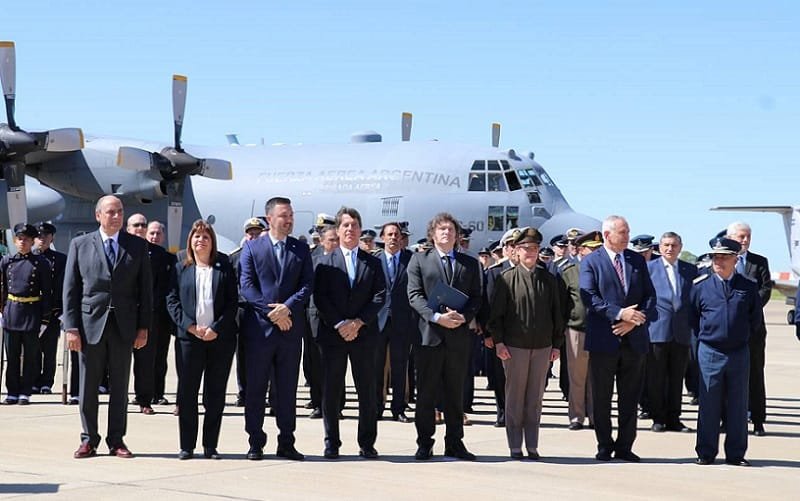 General Laura Richardson joined com Javier Milei Misto Brasil