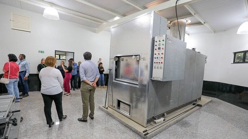 Primeiro crematório do DF começa a funcionar nesta terça-feira