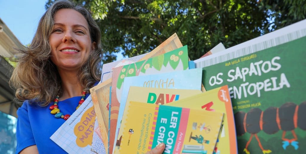 Escritora Ana Leila Torquato Misto Brasil