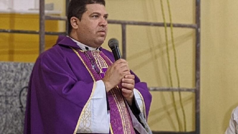 Padre de diocese do Nordeste é preso com armas e munições
