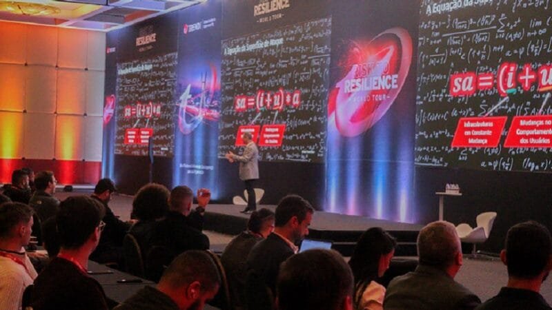 Turnê mundial “Risk to Resilience” será na quinta-feira em Brasília