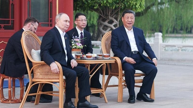 Rússia e China se aproximam e Ocidente analisa o conflito na Ucrânia