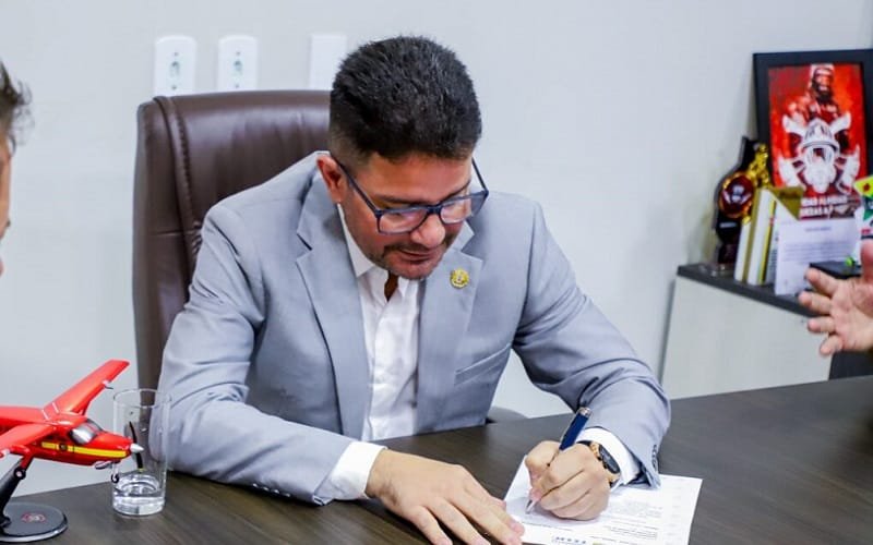 Acre governador Glagson Cameli Misto Brasil