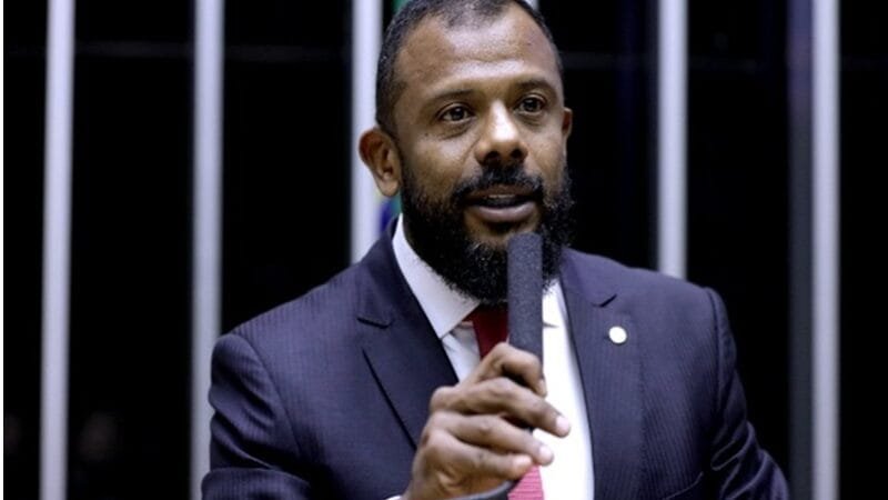 Arquivada representação contra deputado por agressão à ex-companheira