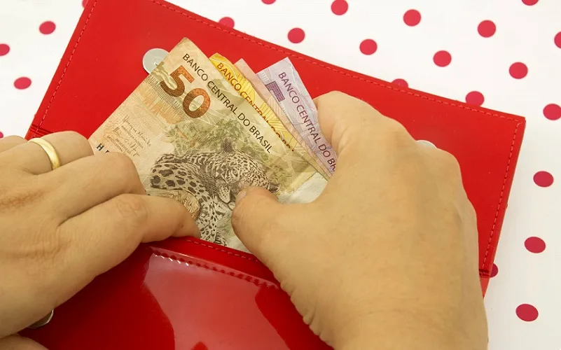 Começou hoje o pagamento do abono salarial