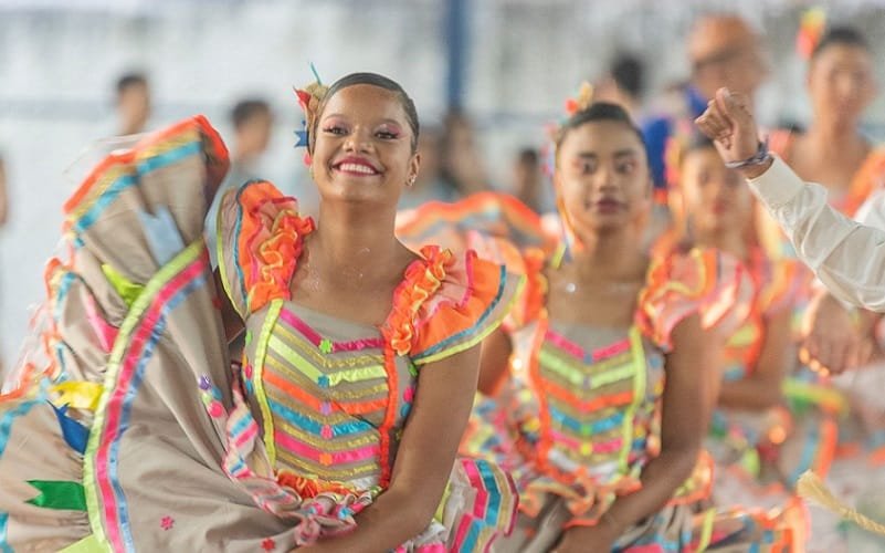 Quadrilha junina forró escolas DF Misto Brasil