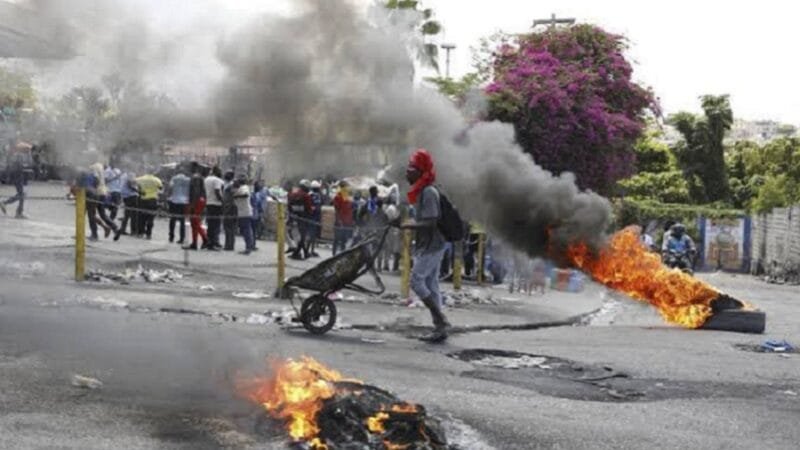 Luta diária na fronteira entre o Haiti e a República Dominicana