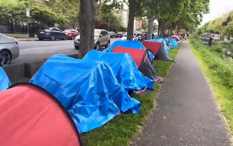 Irlanda Dublin barracas na cidade Misto Brasil