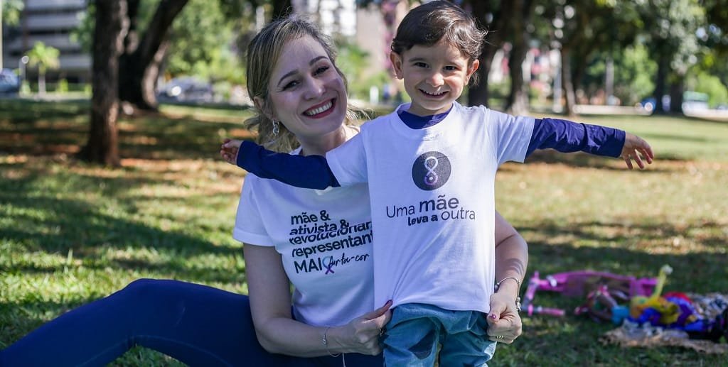 Mãe e filho Carolina Leão DF Misto Brasil