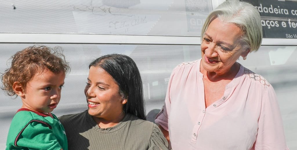 Mãe joyce filho Gael DF Misto Brasil