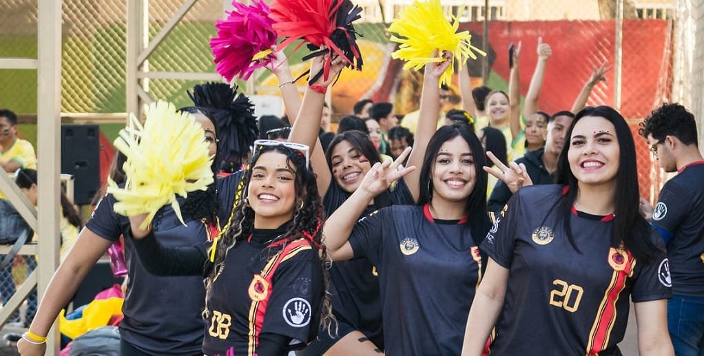 Alunas rede pública contra o bullying Msto Brasil