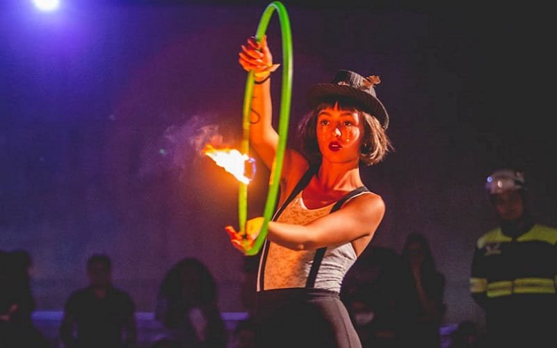 Circo espetáculo Luara Campanatti