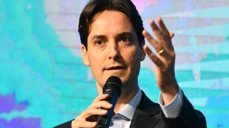 CEO da Direcional recebe prêmio na categoria indústria da construção