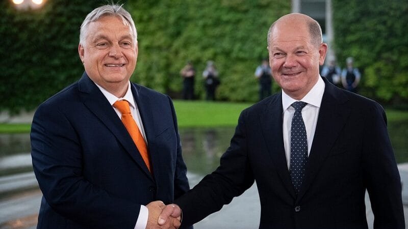 Primeiro-ministro da Hungria diz que Alemanha tem outro cheiro
