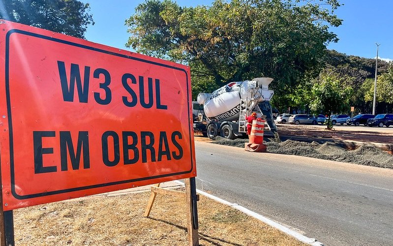 Obras W3 Sul DF Misto Brasil