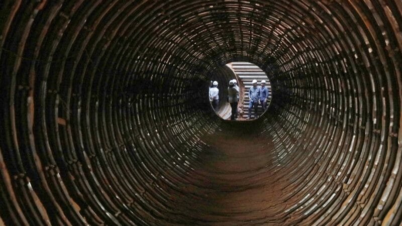 Estudantes de Engenharia e Arquitetura do Uniceplac foram conhecer as obras da bacia de contenção de água do Drenar DF/Lúcio Bernardo Jr./Agência Brasília