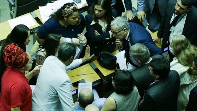 Pacheco vai acelerar votacão da PEC da Anistia aos partidos