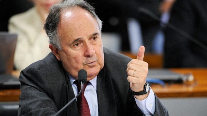 Cristovam Buarque deverá concorrer a deputado federal