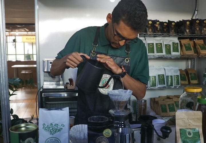 Preços do café enfrentam volatilidade por fundos e atraso na safra