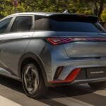 BYD reduz preço e inicia oferta para linha eletrificada